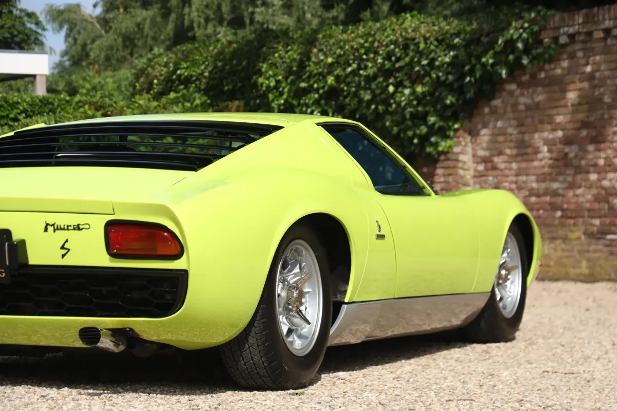 Lamborghini Miura P400 S formerly owned by Italian film critic and director Renzo Renzi.