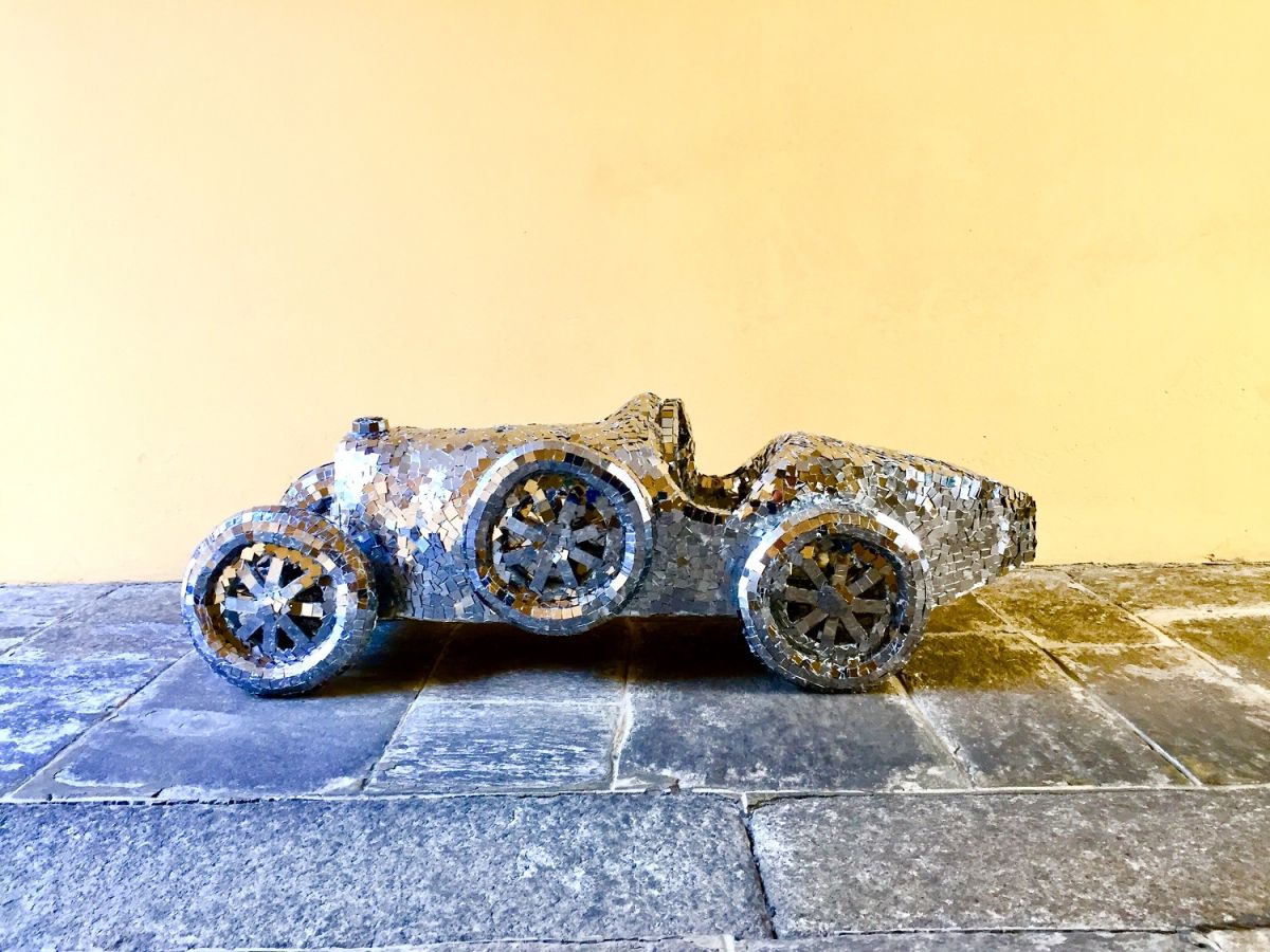 The art of motors: the wire of Autorilievi