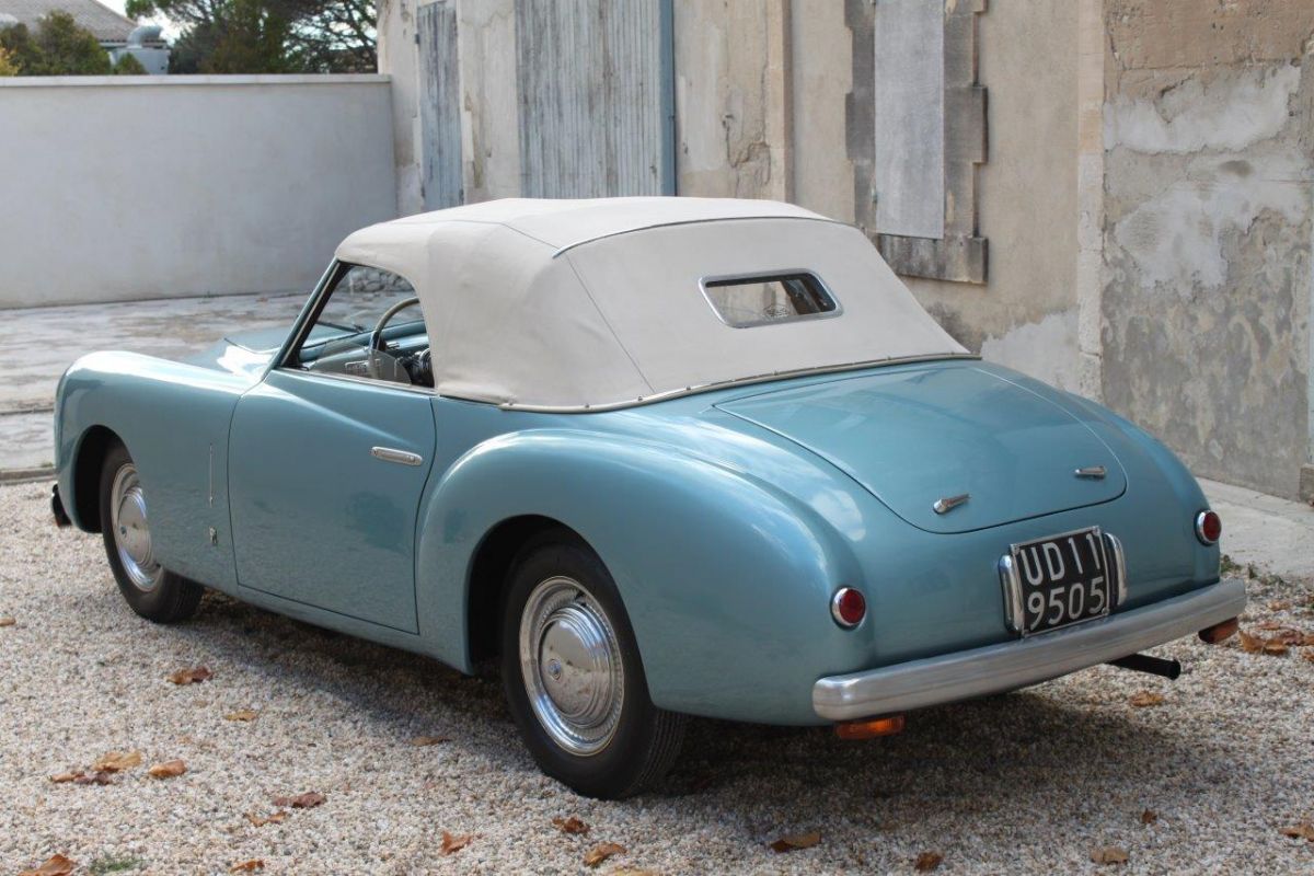 Fiat 1100 cabriolet or Ferrari 166 Inter? It’s difficult to choose even for real connoisseurs