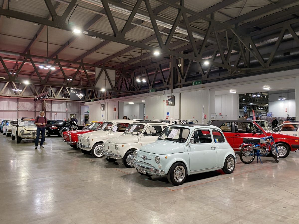 The thirteenth edition of Milano AutoClassica inaugurated: iconic cars and rare models.