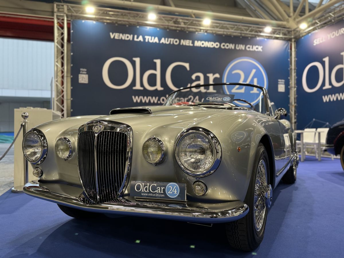 Bologna Vintage Cars and Motorcycles, Europe's largest classic car fair