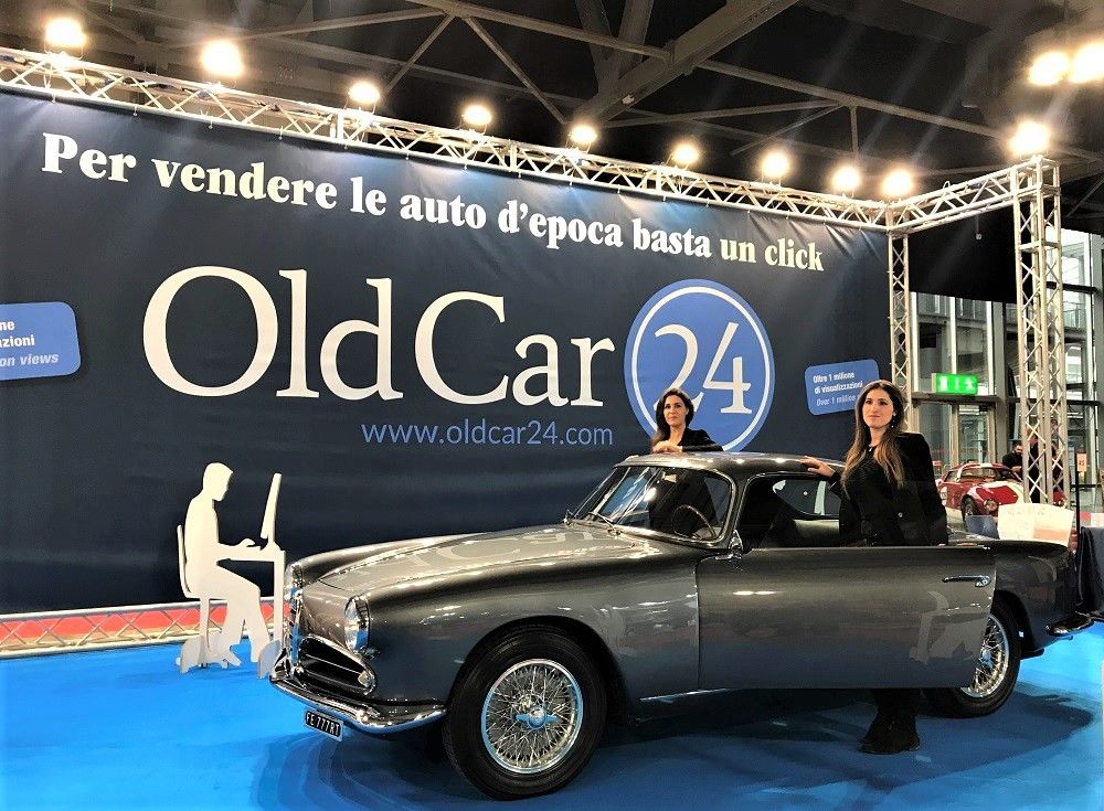Inaugurata oggi la nona edizione di Milano AutoClassica  con le auto da sogno di ieri e di oggi:  grande affluenza di pubblico, numerosi i giovani