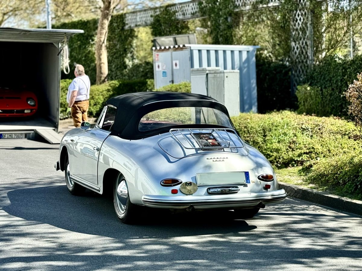  Porsche 356 A 1600 Cabriolet protagonist at the OldCar24 stand at Techno Classica Essen 2025