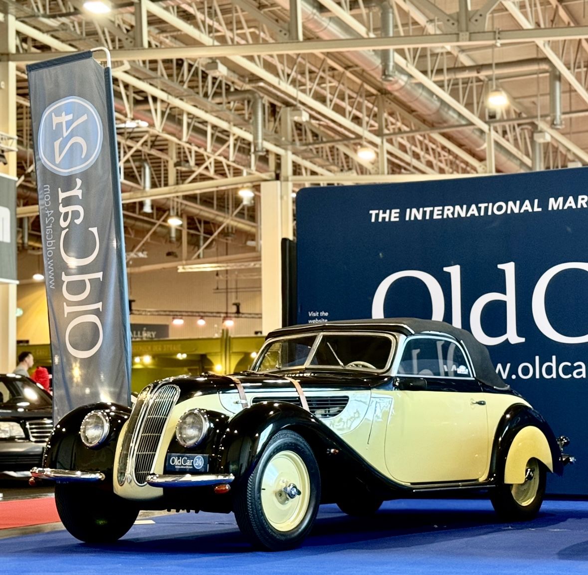 Techno Classica Essen 2025: OldCar24 LIVE FROM PAVILLON 5