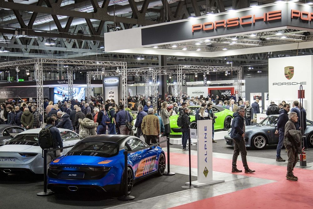 Inaugurata oggi la nona edizione di Milano AutoClassica  con le auto da sogno di ieri e di oggi:  grande affluenza di pubblico, numerosi i giovani