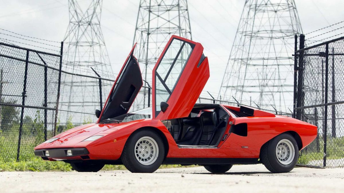 LAMBORGHINI COUNTACH LPI 800-4.2021/2022. LA LEGGENDA CONTINUA...