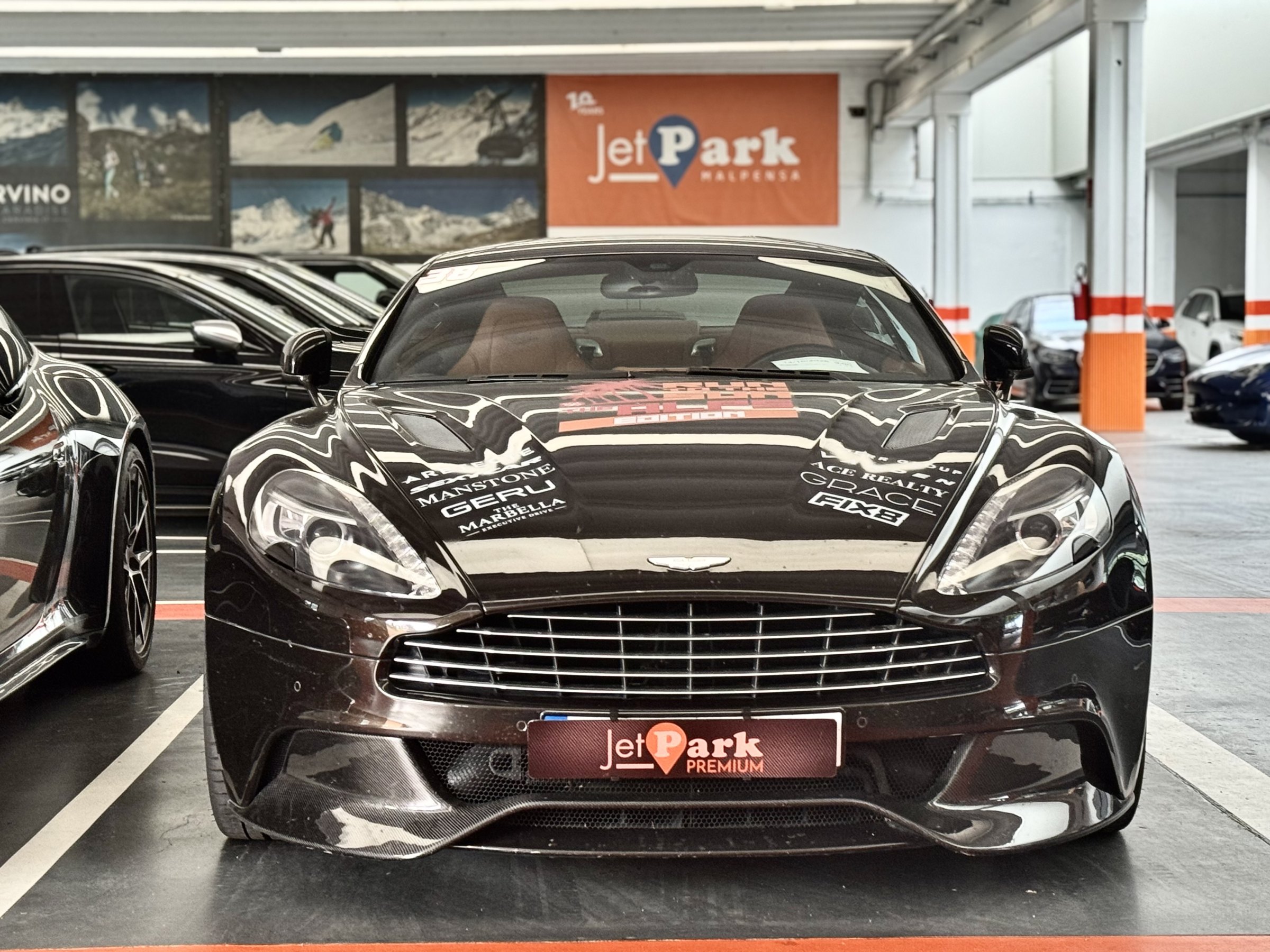 Parcheggio auto d’epoca e supercar a Malpensa: JETPark Premium punta su sicurezza, spazio e cura delle vetture