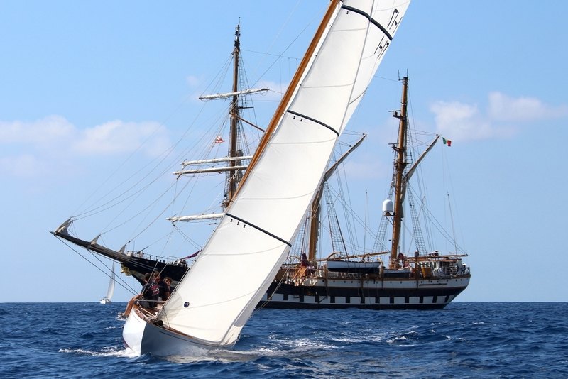 Podio d'argento e Premio Eleganza per Aria alle Vele d'Epoca di Imperia 2026