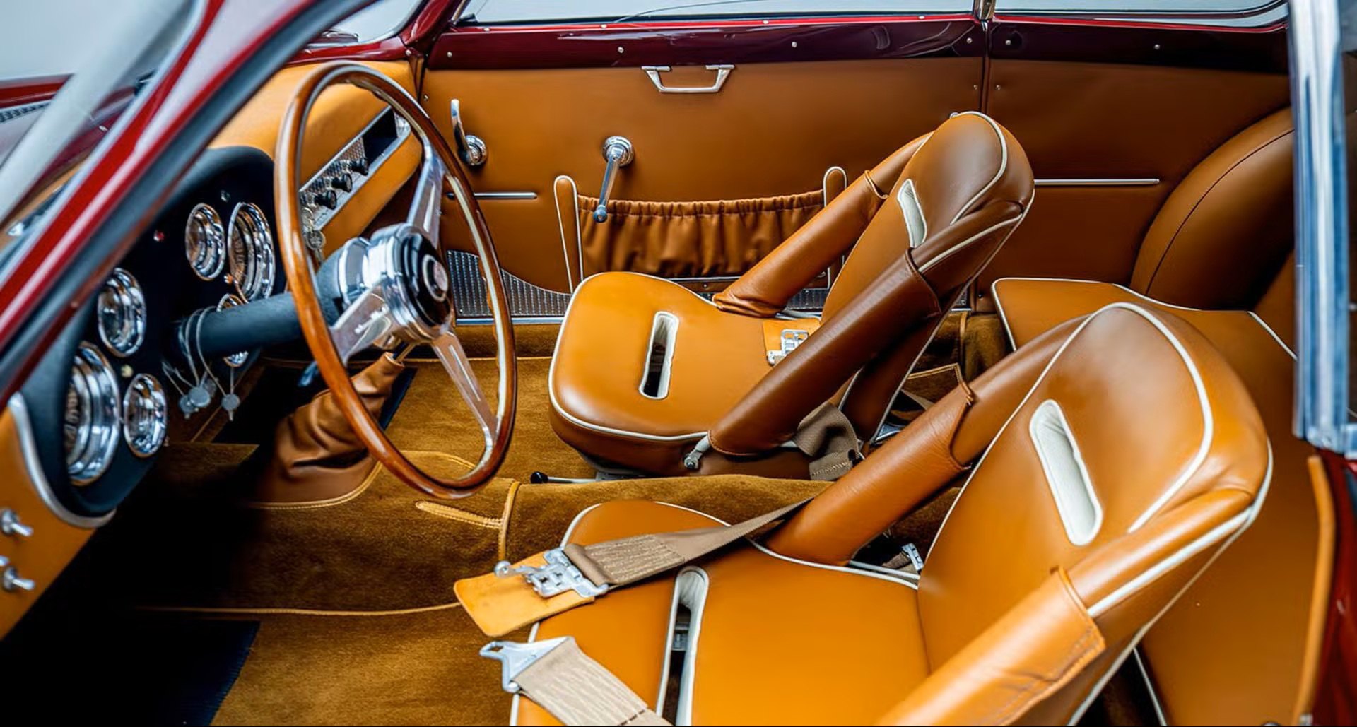 EN Mock: Vendita record per l'Alfa Romeo 1900C SSZ “Lusso” del 1957 all’asta a Pebble Beach: battuta a 1.250.000$