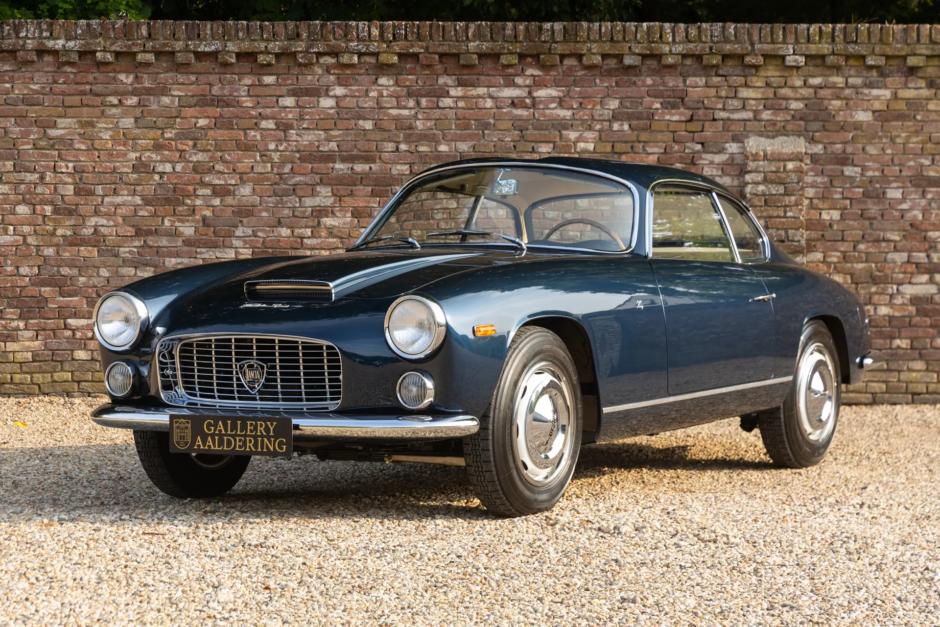 Lancia Flaminia Sport 2.5 Zagato "extensively restored" Completely and extensively restored - Aluminum panels peeled away from the steel frame, We all know that the Sport is a rare model - but do yo