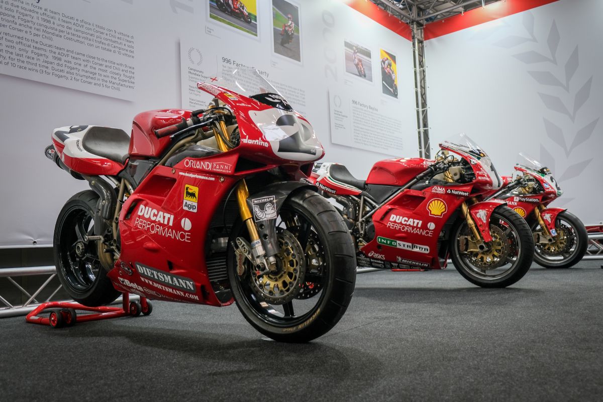 AUTO E MOTO D’EPOCA ACCENDE LA PASSIONE: DAL PRIMO MOTORE A SCOPPIO ALL'ULTIMA FERRARI CAMPIONE DEL MONDO 