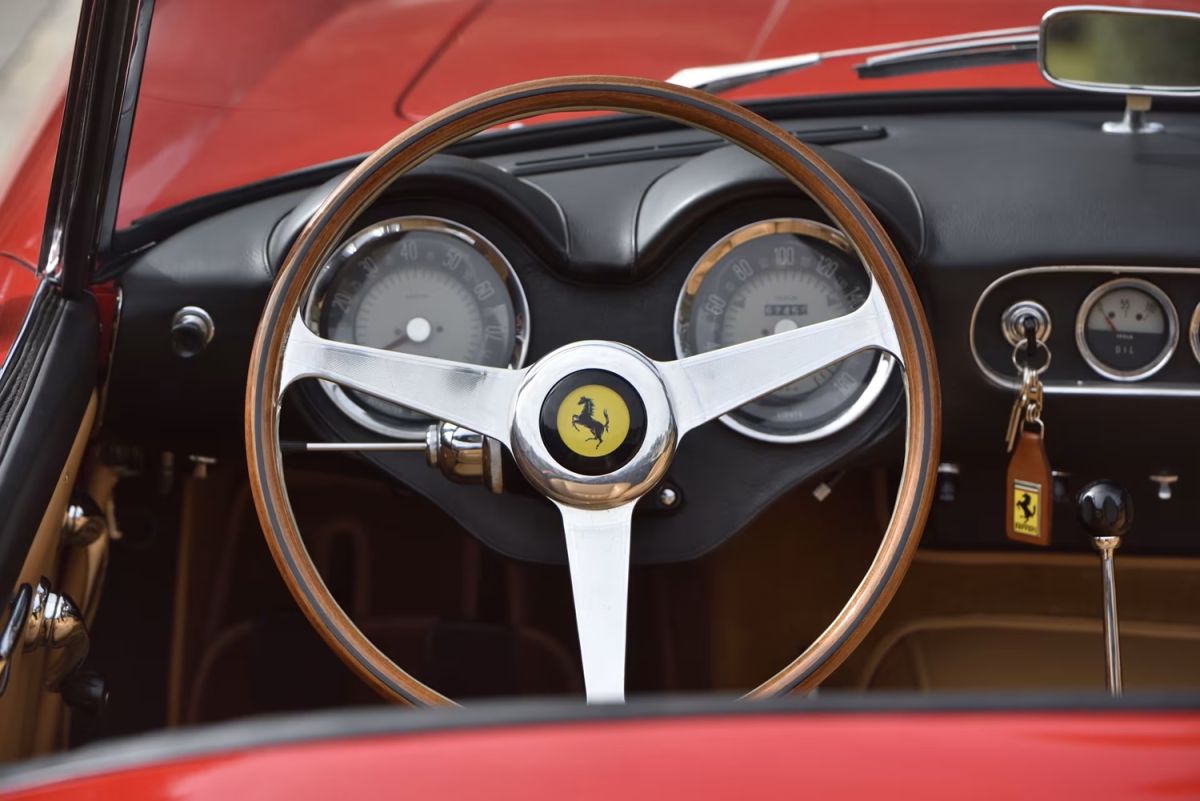 LA PUNTA DI DIAMANTE NELLE VENDITE DI AUTO D’EPOCA NEL 2024: FERRARI 250 GT SWB CALIFORNIA SPIDER