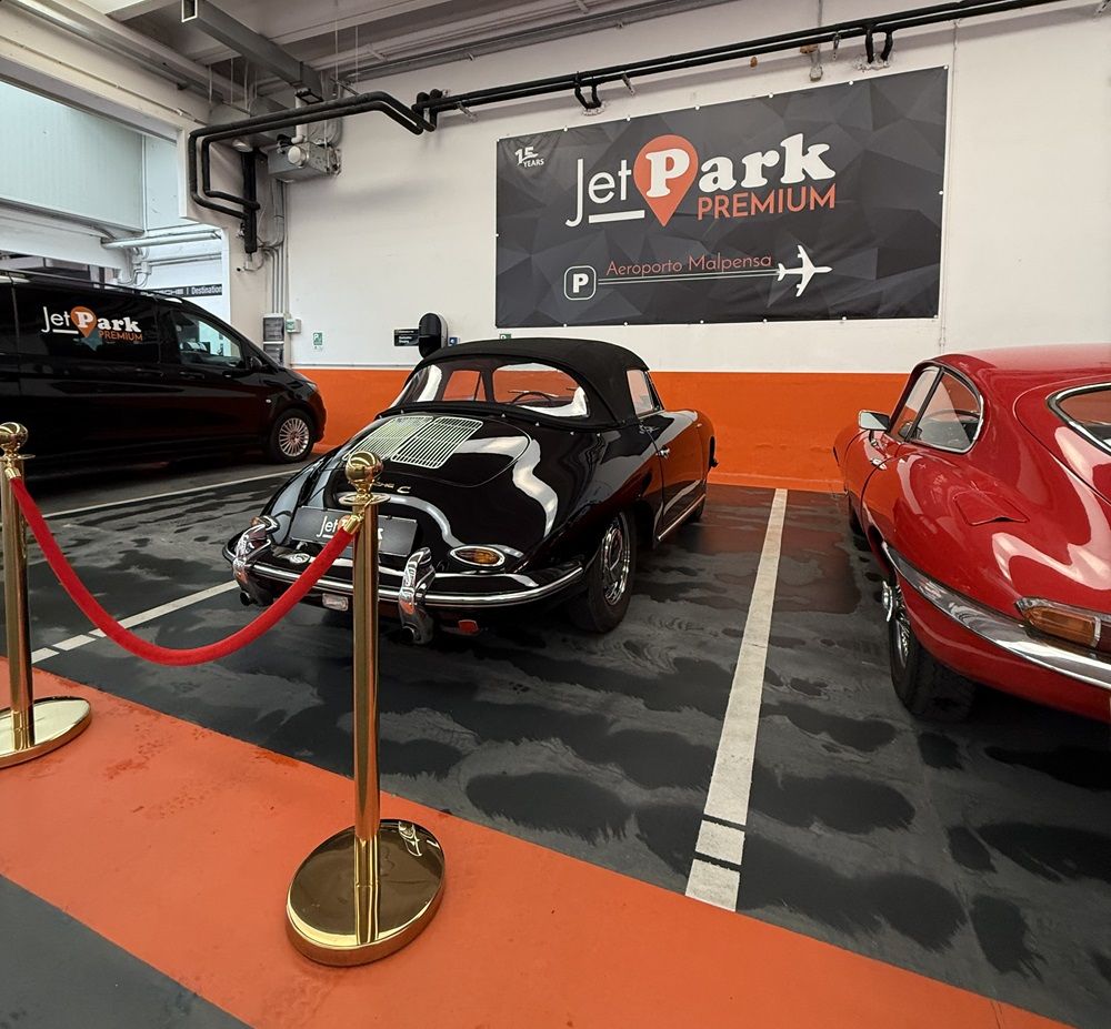 OldCar24 opens a partnership with JETPark Malpensa, designed for all collectors of vintage cars and supercars