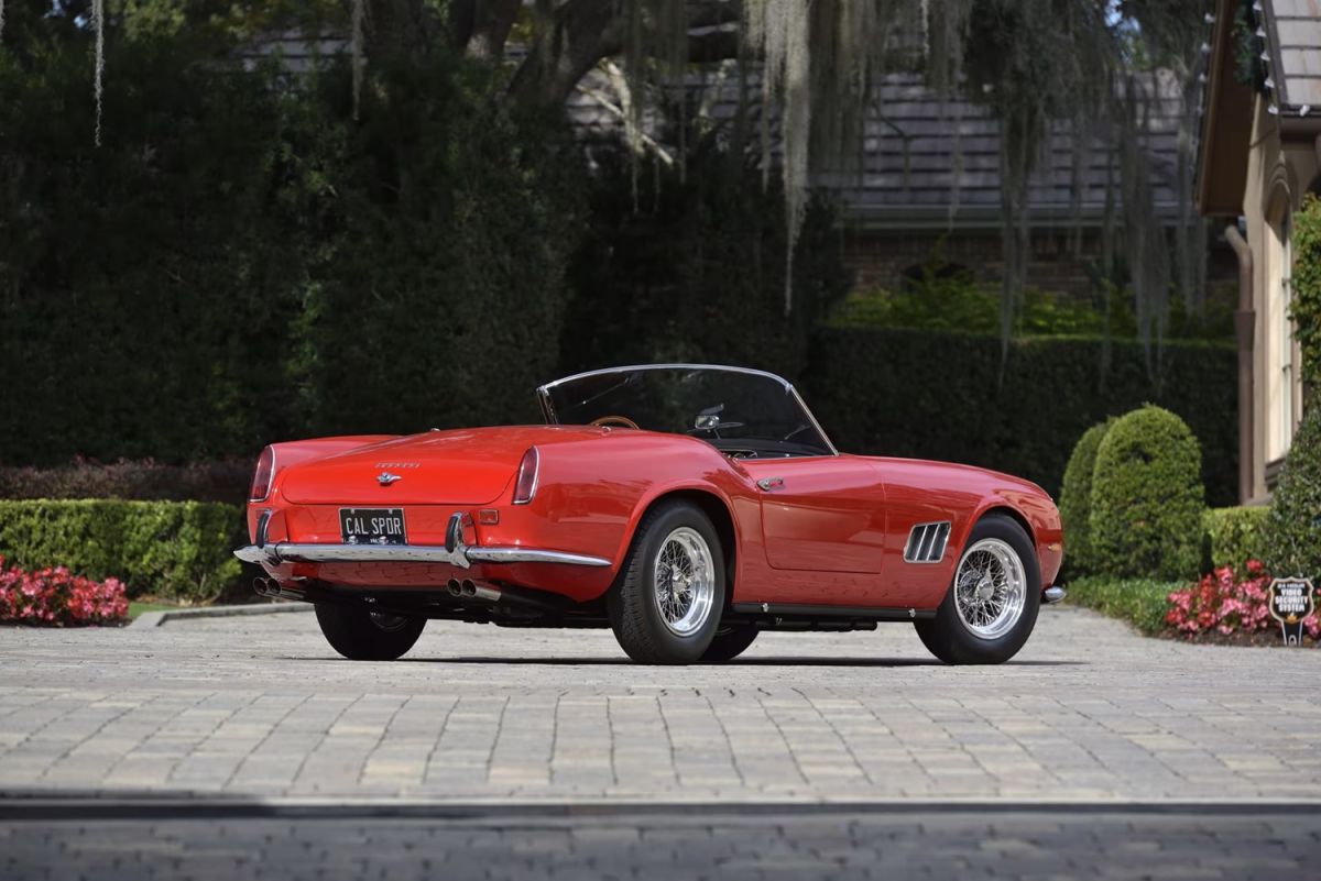 LA PUNTA DI DIAMANTE NELLE VENDITE DI AUTO D’EPOCA NEL 2024: FERRARI 250 GT SWB CALIFORNIA SPIDER