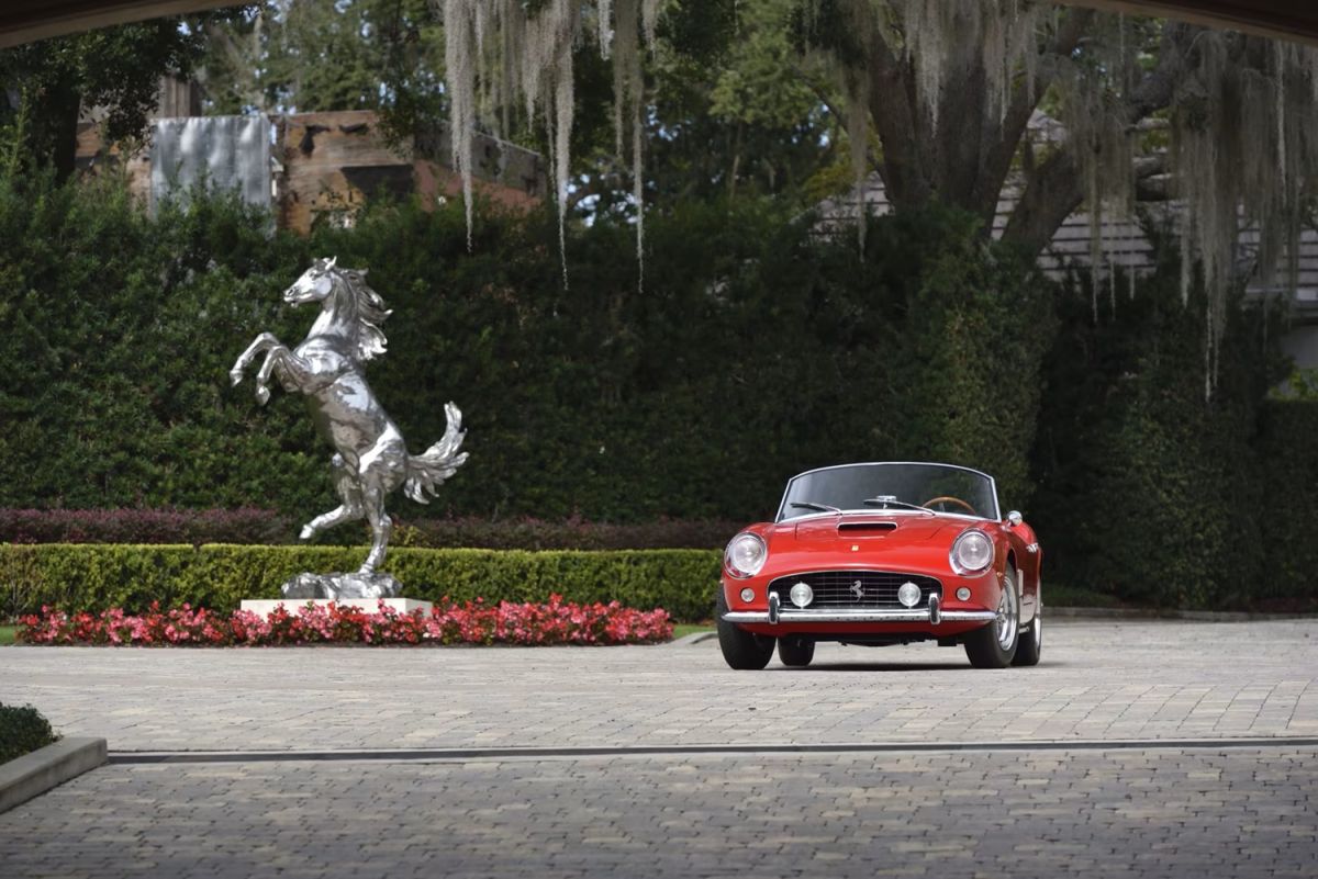 LA PUNTA DI DIAMANTE NELLE VENDITE DI AUTO D’EPOCA NEL 2024: FERRARI 250 GT SWB CALIFORNIA SPIDER