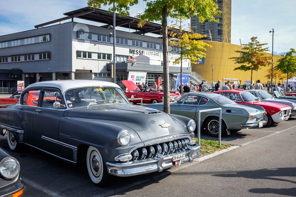 Swiss Classic World: Swiss trade fair for classic cars in Lucerne. OldCar24 present in Hall 1