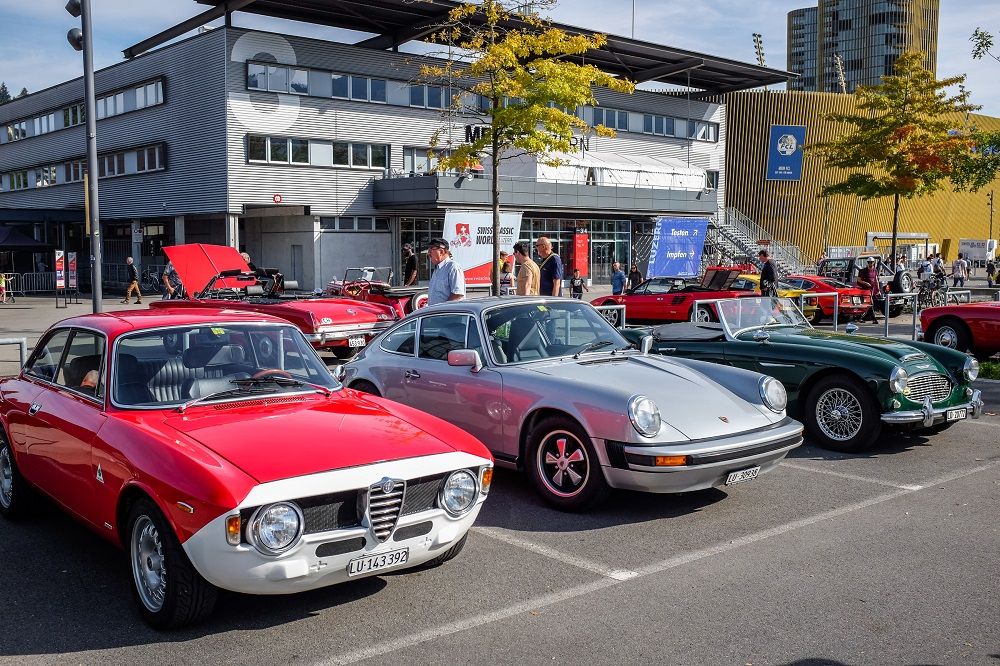 Swiss Classic World: Swiss trade fair for classic cars in Lucerne. OldCar24 present in Hall 1
