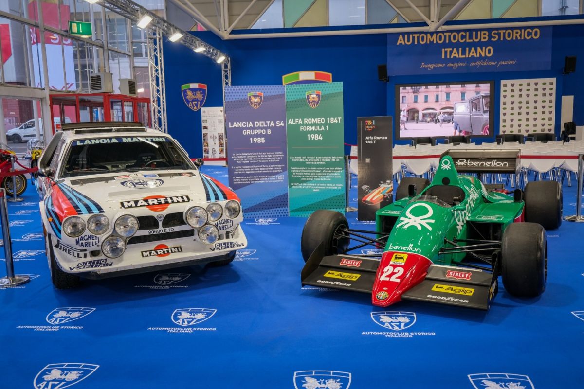 Bologna Vintage Cars and Motorcycles, Europe's largest classic car fair