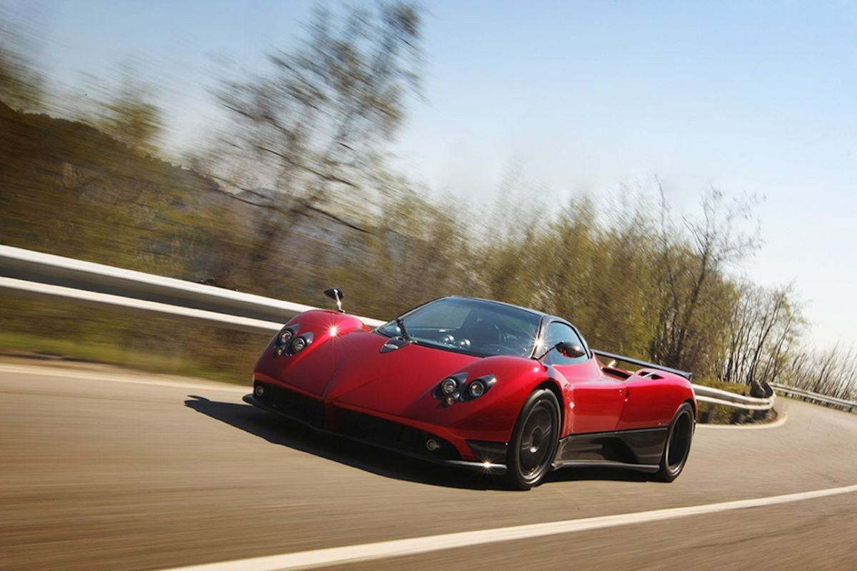 Pagani Automobili celebra a Milano AutoClassica i venti anni di Zonda esponendo i modelli più iconici dell’Atelier modenese